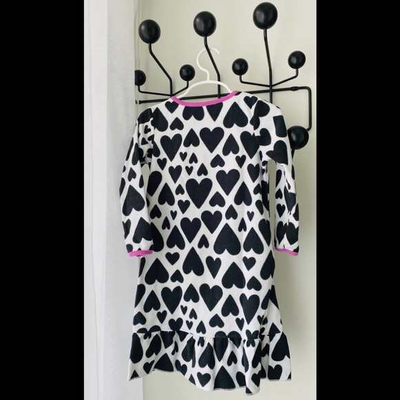 🤍🖤Kids nightgown 3T - Picture 3 of 3
